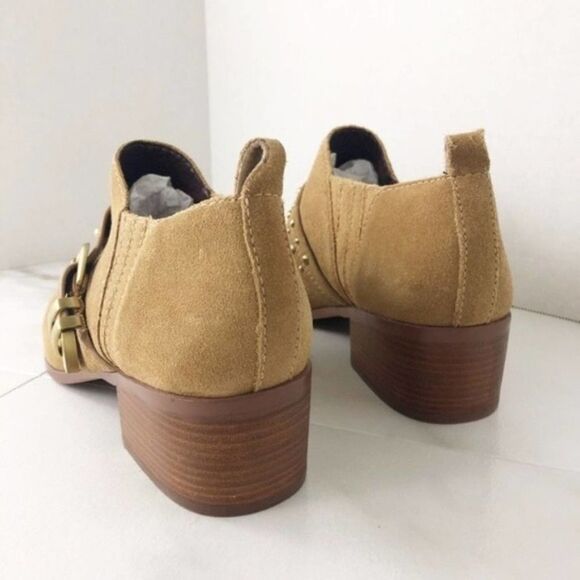 BCBGENERATION Loela Leather Wheat Ankle Bootie - Picture 5 of 8